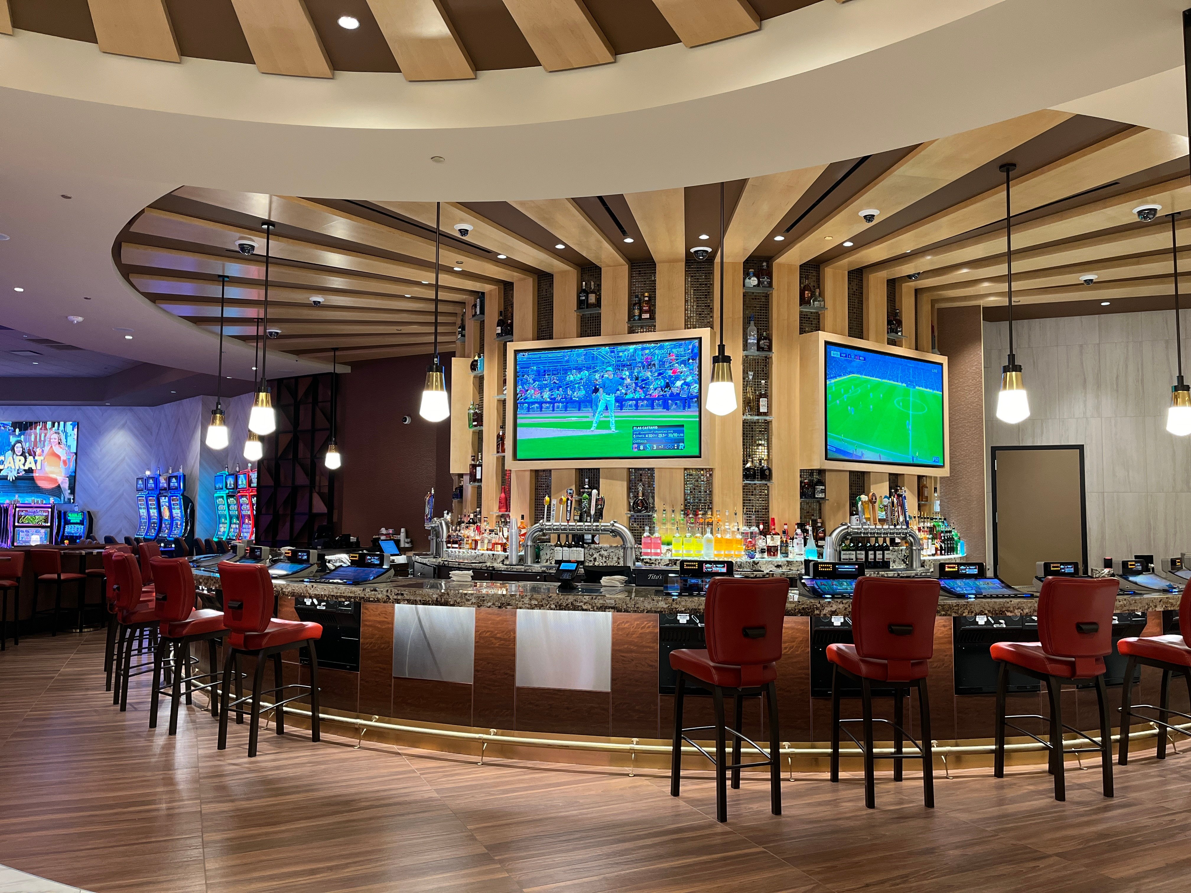 Gaff and Spear Bar - Casino Bar - Lobby Bar